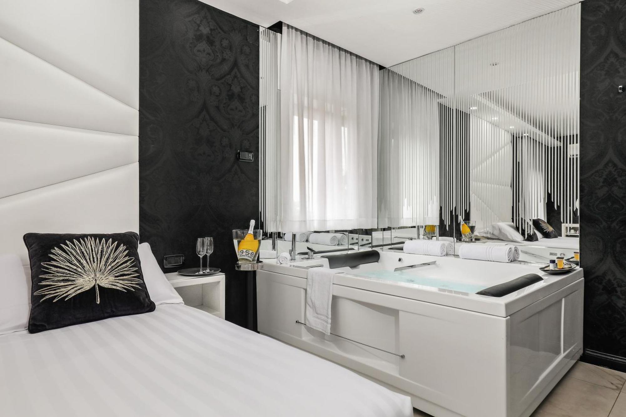 Reggia Suite Spa Hotel Caserta Dış mekan fotoğraf